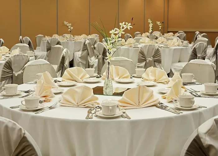 Grand Royal O'hare Chicago Hotel Elk Grove Village